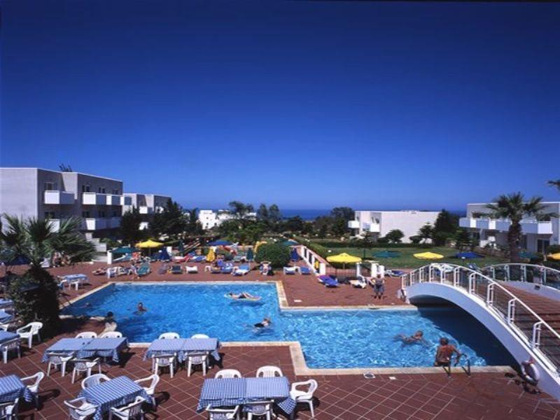 Paramount Hotel Apartments Protaras Exteriér fotografie